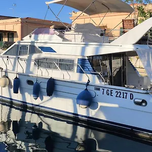 Bateau-hôtel Moonlight Houseboat, Palerme